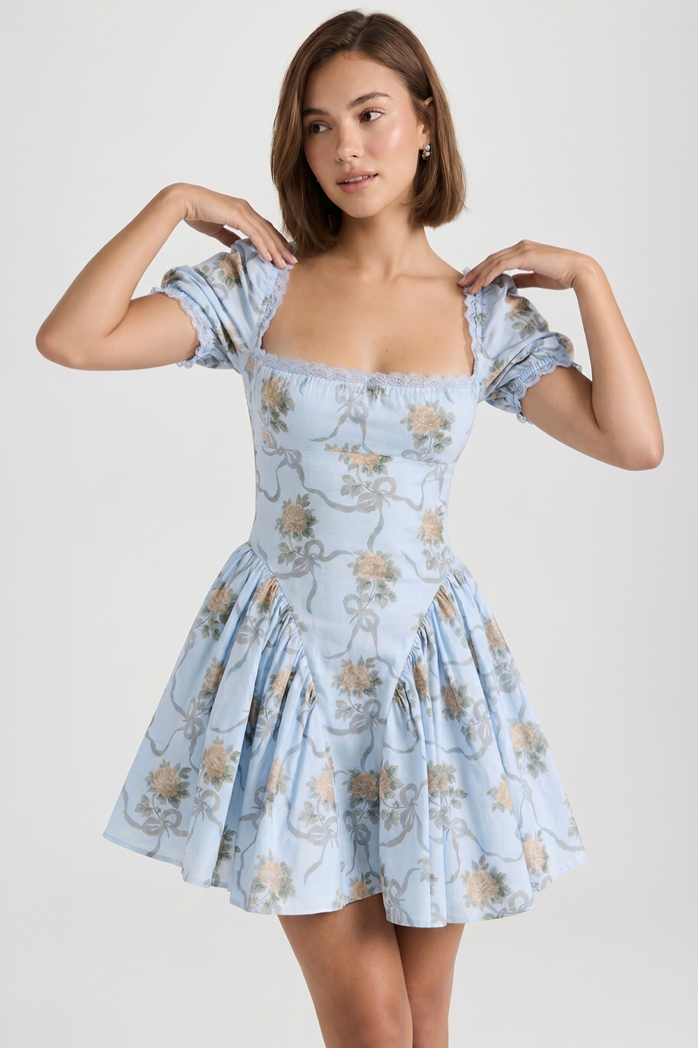 Vestido Curto Pérola