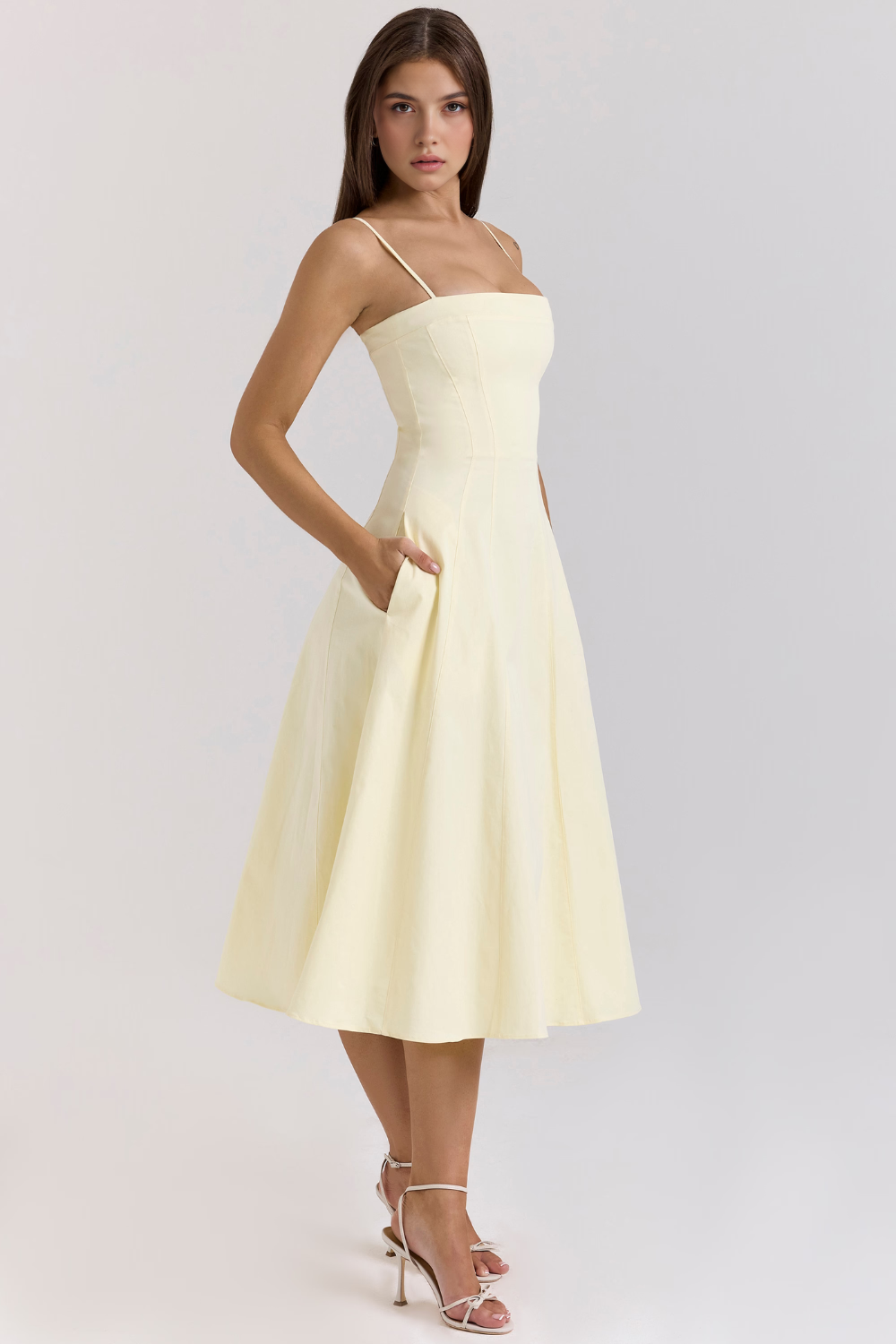 Vestido Midi Yara